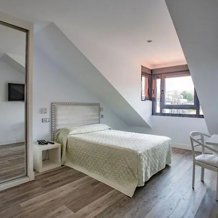 Miraolas Otel Llanes